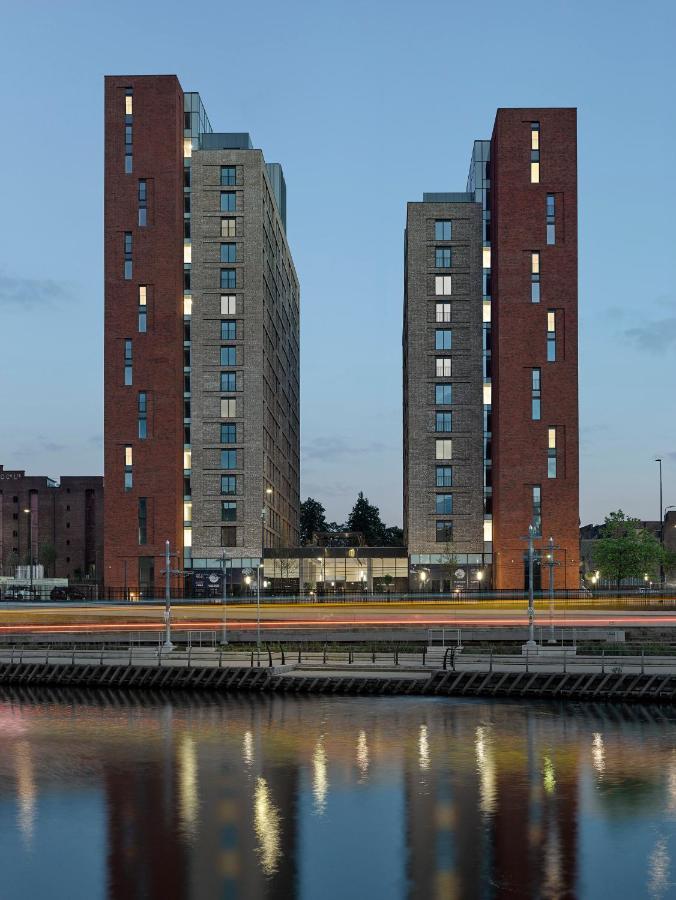 Trafford Suite Modern 1 Bed With Cinema Room マンチェスター エクステリア 写真
