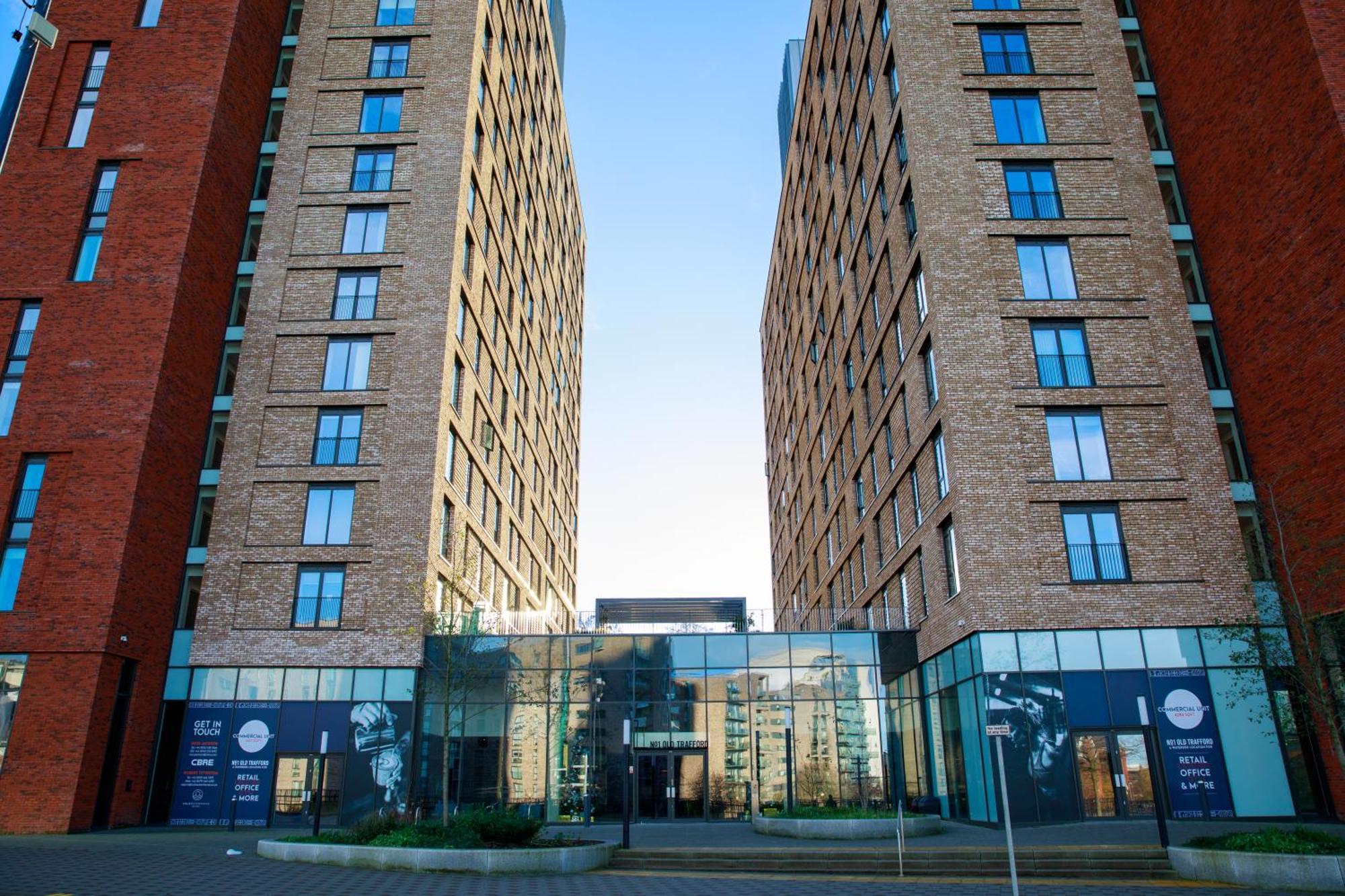 Trafford Suite Modern 1 Bed With Cinema Room マンチェスター エクステリア 写真